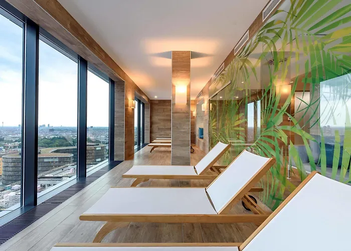 Novotel Hauptbahnhof 4* Viyana
